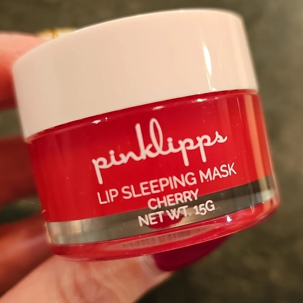 Lip Bundle: Neen Glisten Up Creamy Lip Gloss and Pinklipps Lip Sleeping Mask